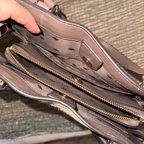 Kate Spade taupe & cream 👜 - Picture 2 of 2